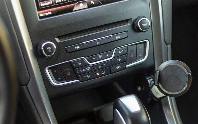 Ford Mondeo cena 54900 przebieg: 178600, rok produkcji 2015 z Wrocław małe 704
